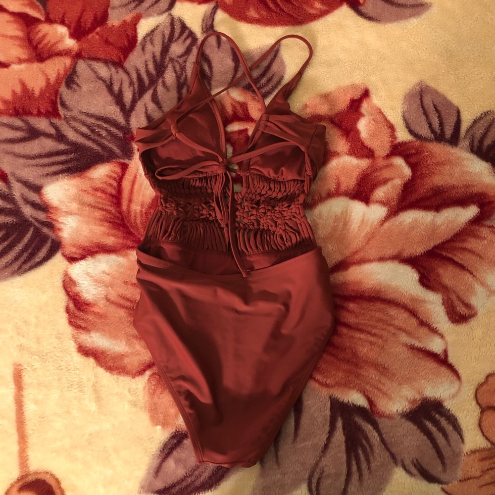 Backless One Piece - image 2